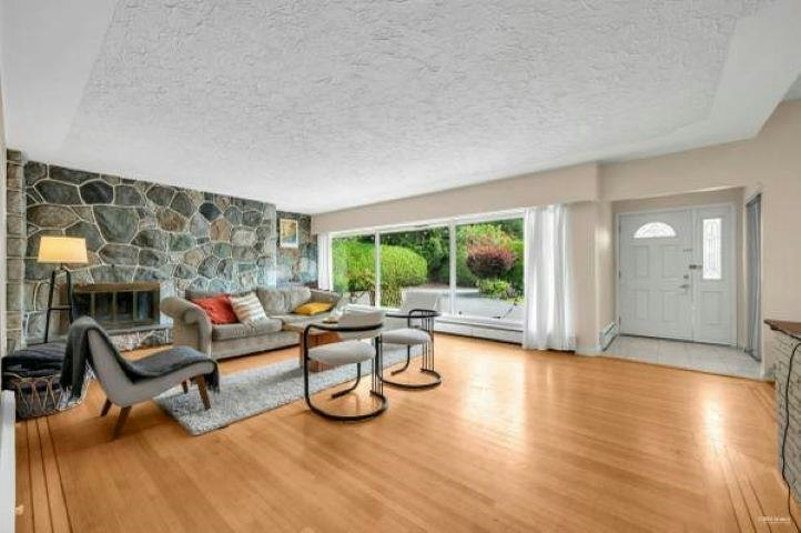 1585 Taylor Way, West Vancouver, BC, V7S 1N5 - 2