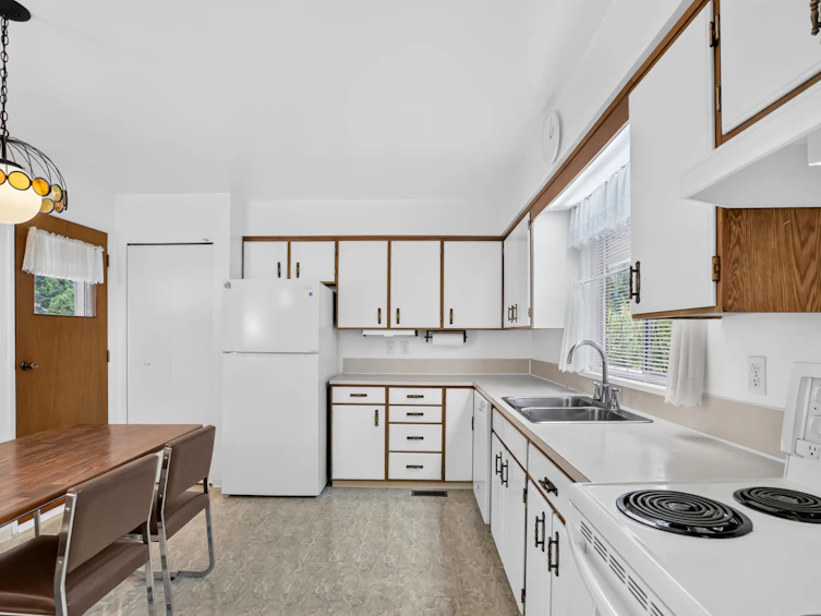 3872 203a Street, Langley, BC, V3A 5L6 - 12