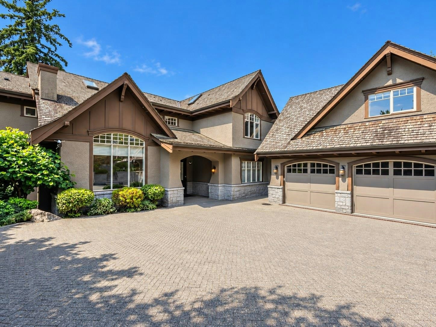 2638 Queens Avenue, West Vancouver, BC, V7V 2Z1