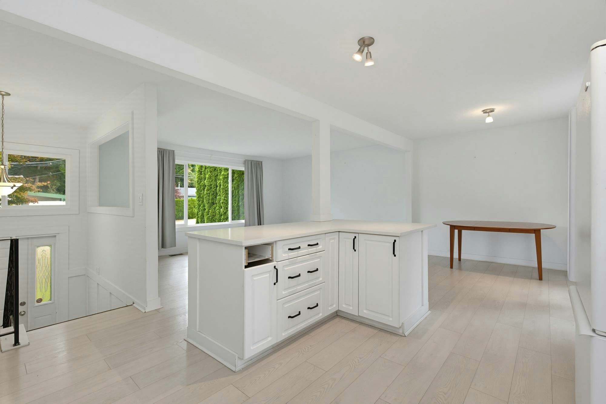 32138 Holiday Avenue, Mission, BC, V2V 2N2 - 9
