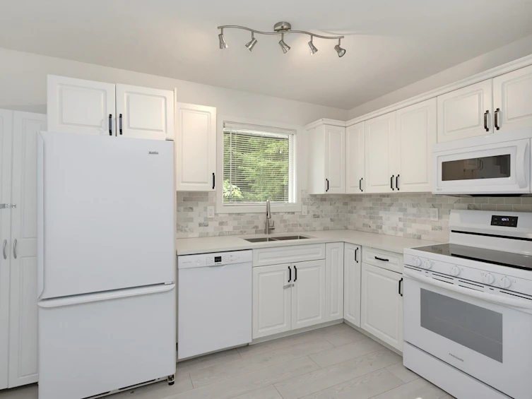 32138 Holiday Avenue, Mission, BC, V2V 2N2 - 7