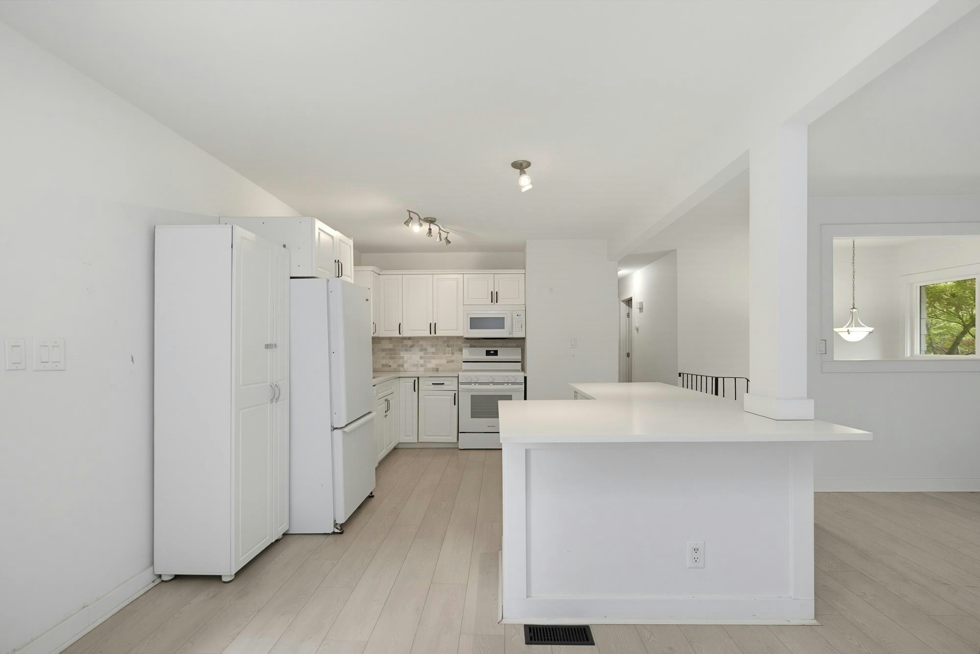 32138 Holiday Avenue, Mission, BC, V2V 2N2 - 10