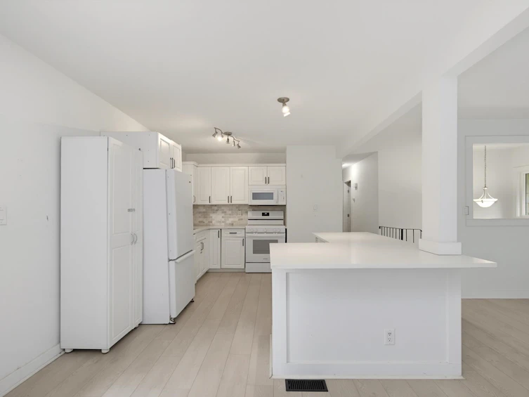 32138 Holiday Avenue, Mission, BC, V2V 2N2 - 10