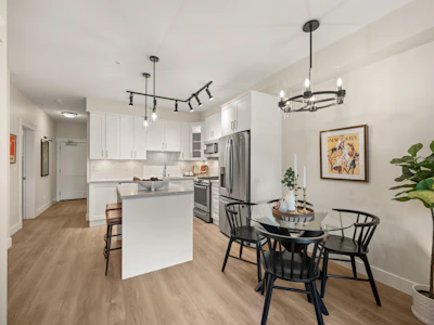 407-20926 83 Avenue - 5