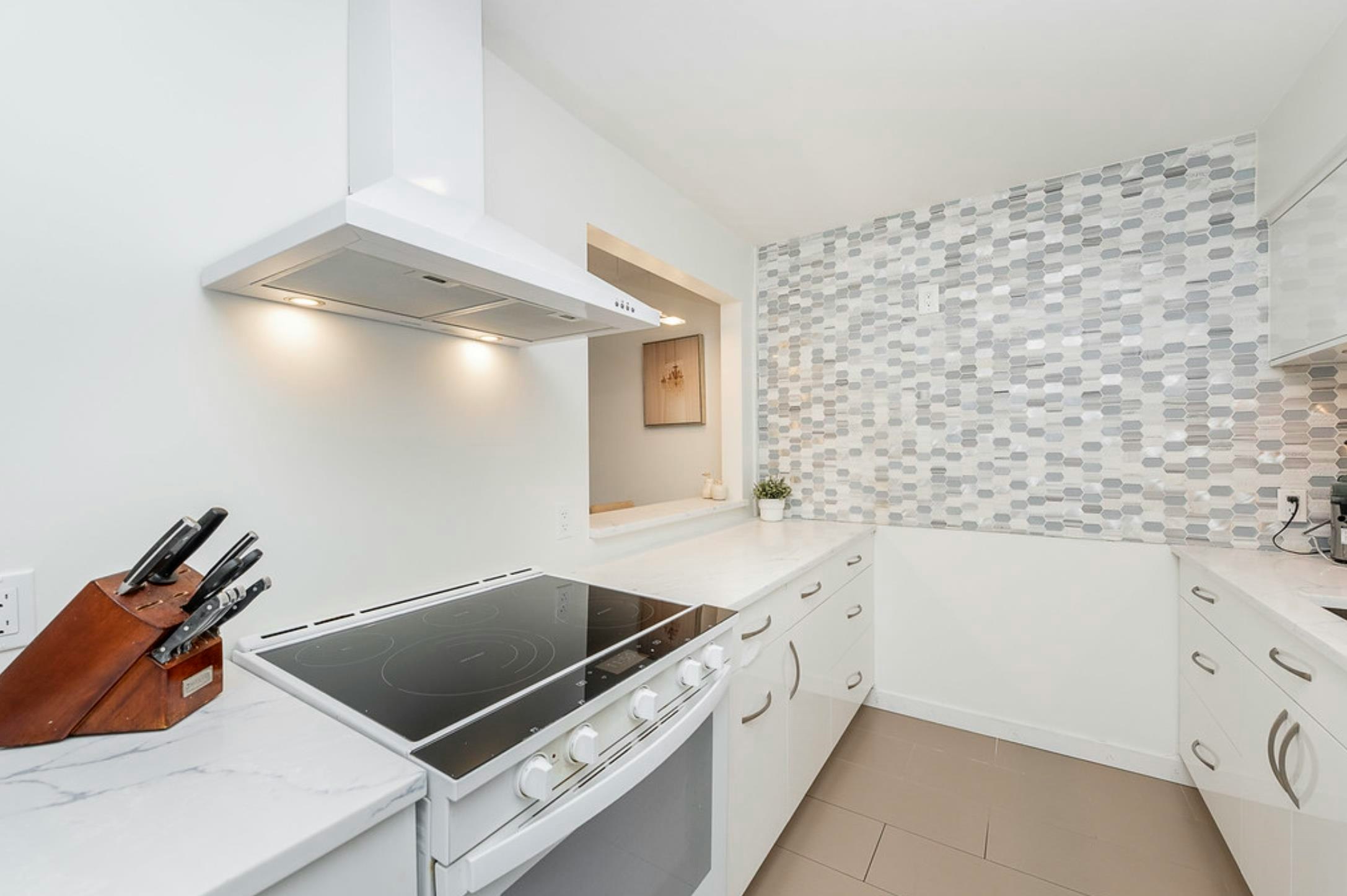 3083 268 Street - 5