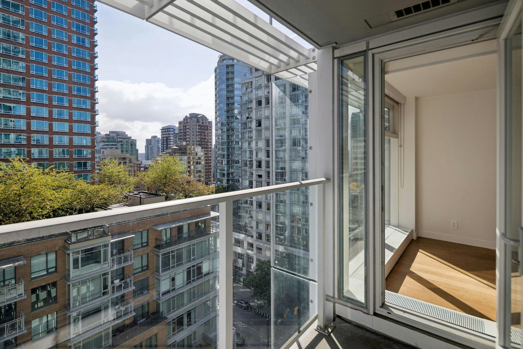 1211-777 Richards Street, Vancouver, BC, V6B 0M6 - 18