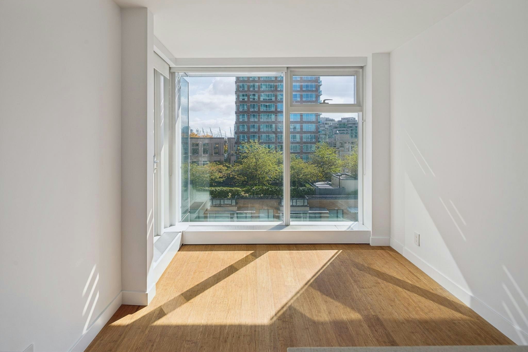 1211-777 Richards Street - 2