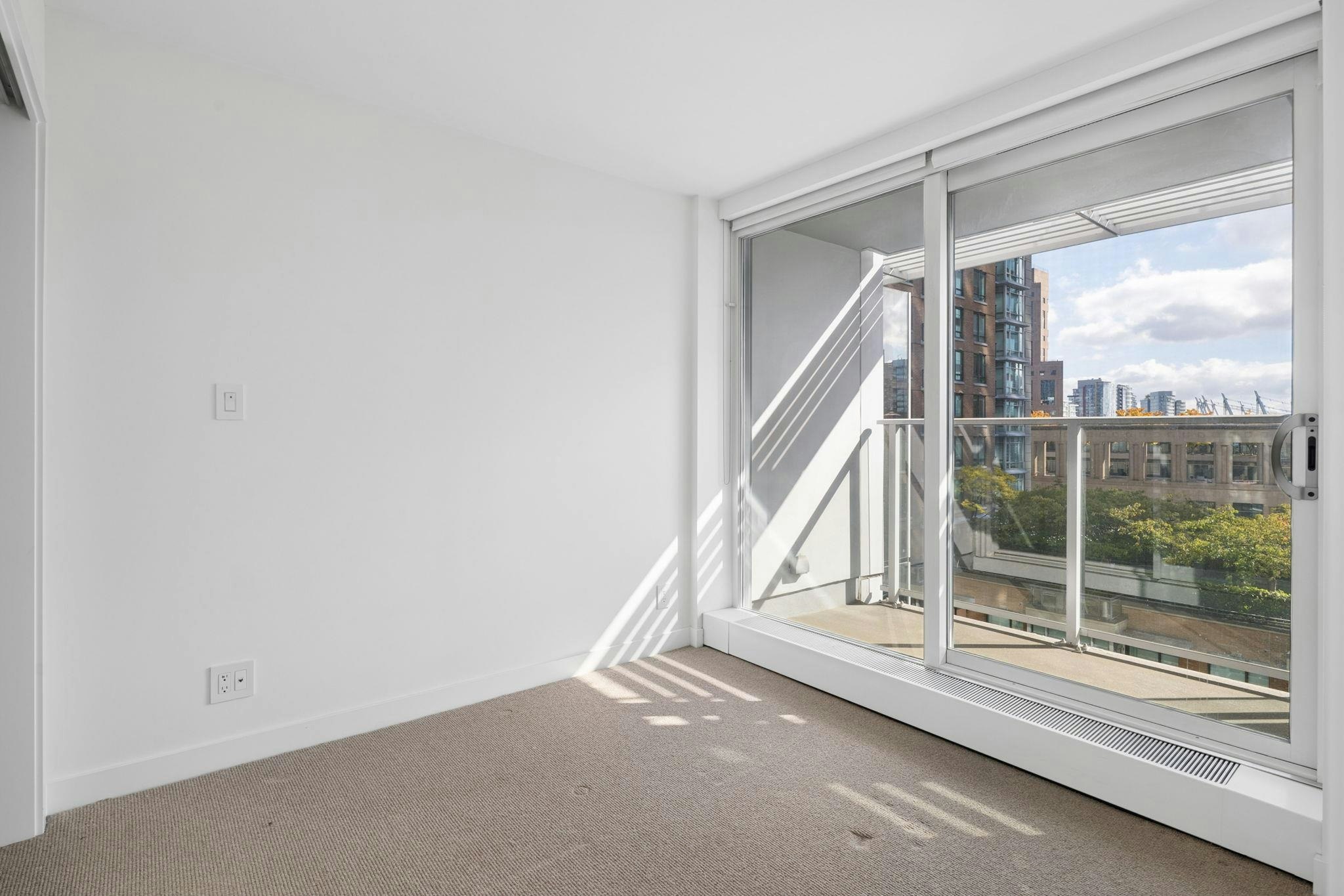 1211-777 Richards Street, Vancouver, BC, V6B 0M6 - 10