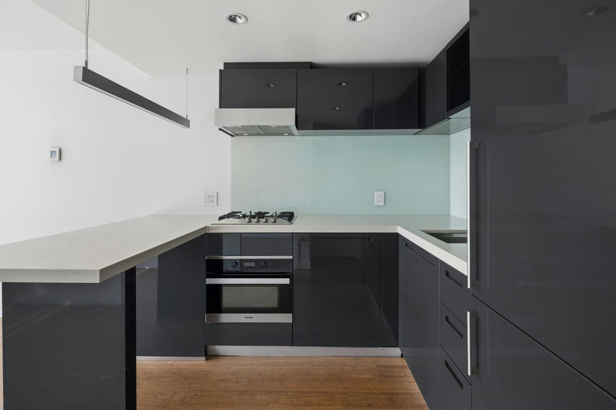 1211-777 Richards Street - 5