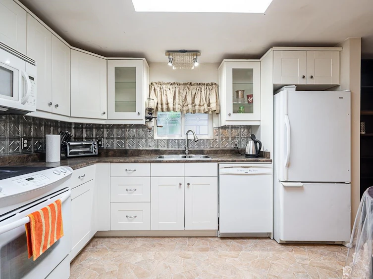 8-52324 Yale Road, Chilliwack, BC, V0X 1X1 - 14