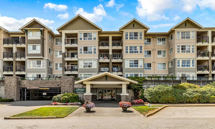 123-19673 Meadow Gardens Way