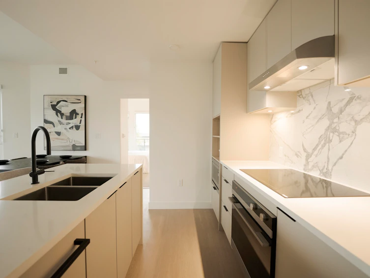 360-422 E 3rd Street, North Vancouver, BC, V7L 0K1 - 8