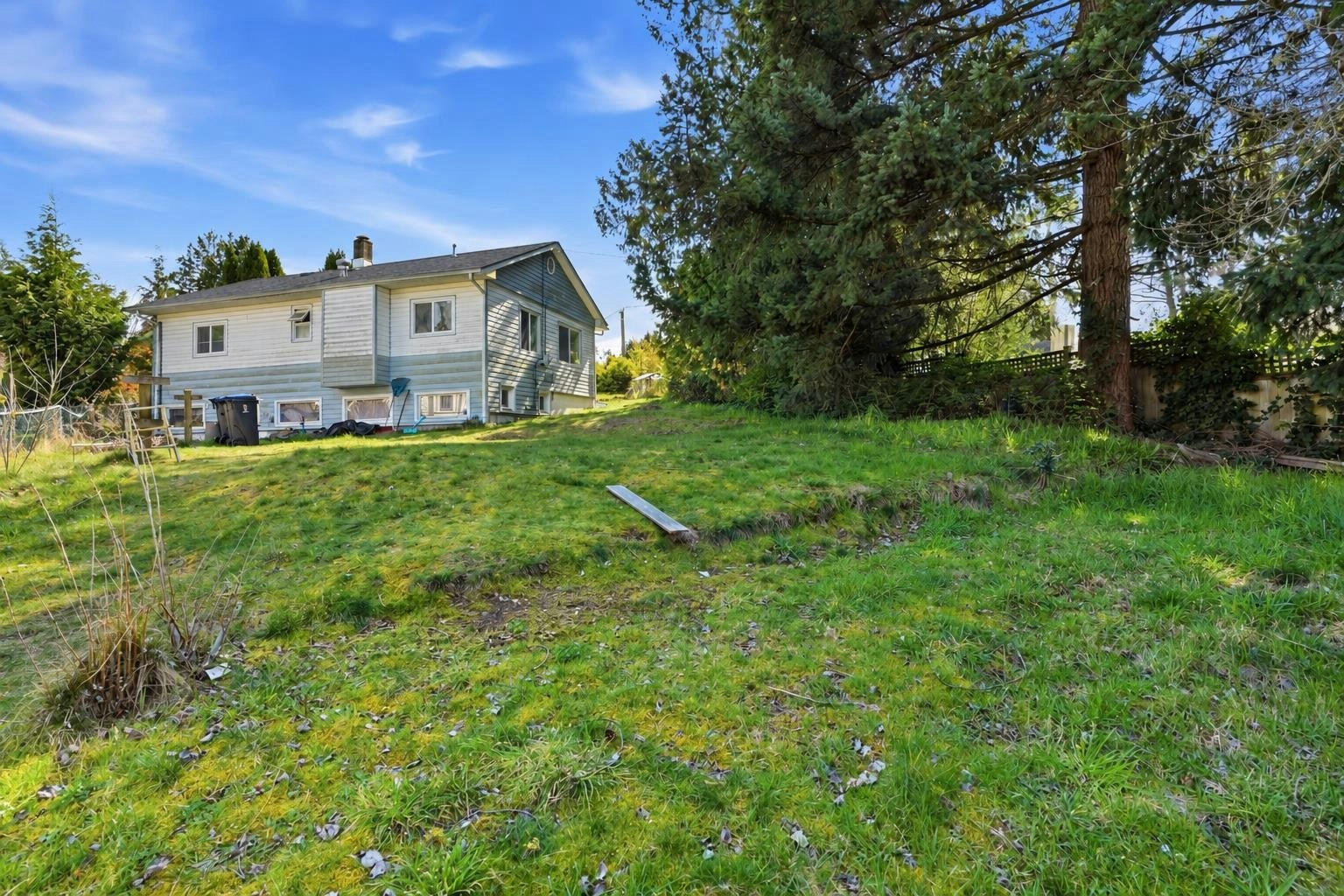 5689 Porpoise Bay Road, Sechelt, BC, V0N 1V0 - 4