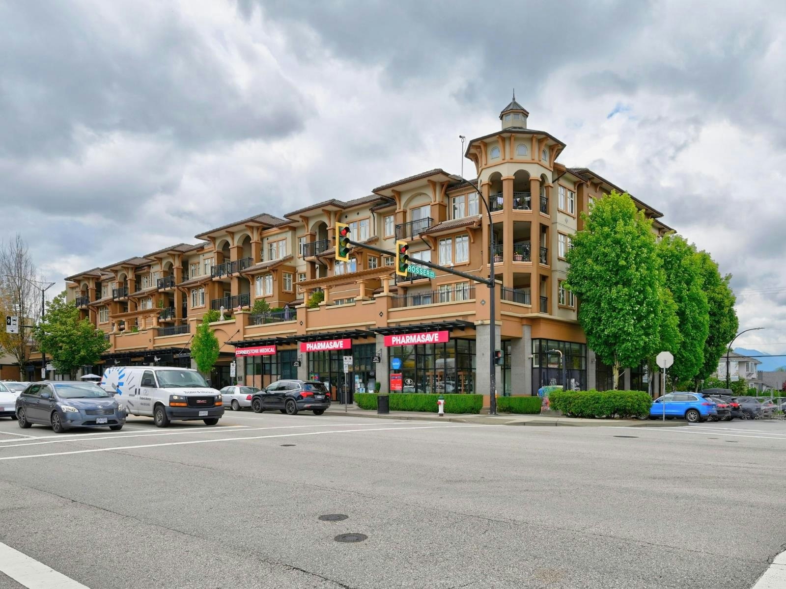 305-4365 Hastings Street, Burnaby, BC, V5C 0B7