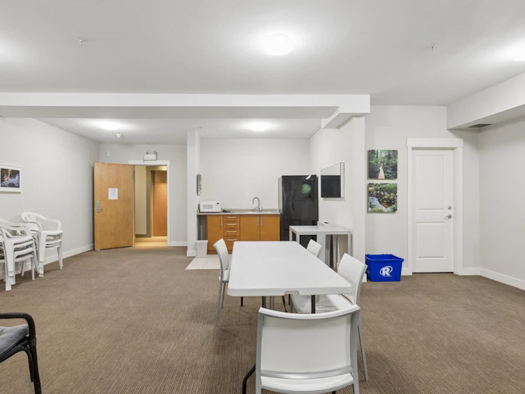 206-188 W 29th Street, North Vancouver, BC, V7N 0A2 - 36