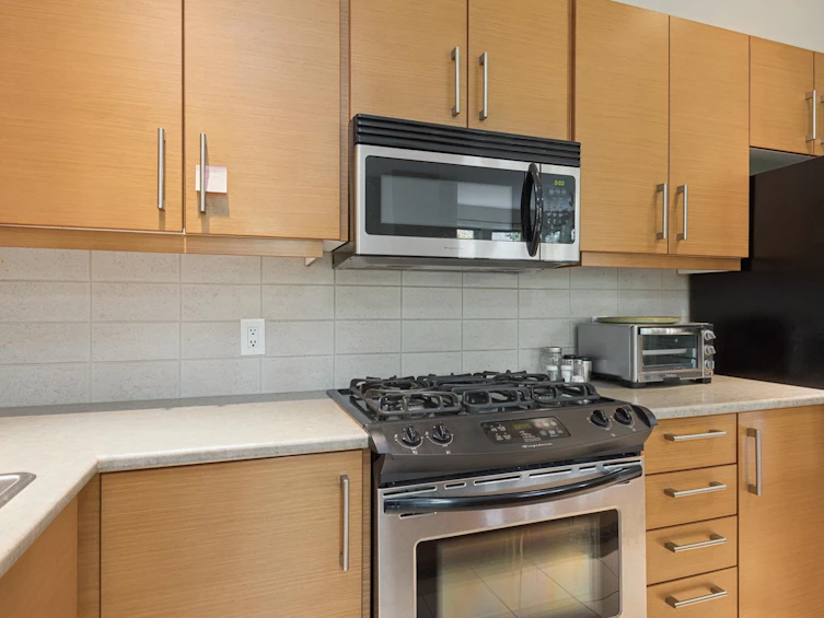 206-188 W 29th Street, North Vancouver, BC, V7N 0A2 - 18