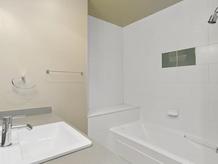 206-188 W 29th Street, North Vancouver, BC, V7N 0A2 - 22