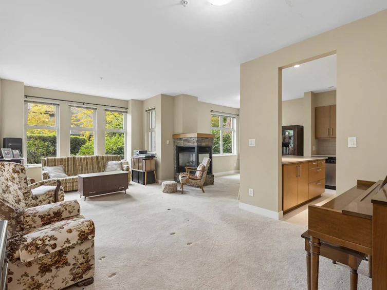 206-188 W 29th Street, North Vancouver, BC, V7N 0A2 - 2