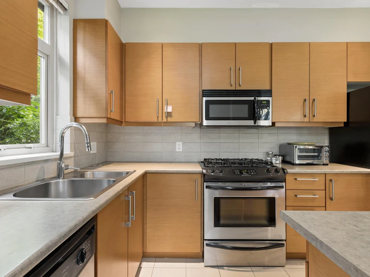 206-188 W 29th Street, North Vancouver, BC, V7N 0A2 - 17