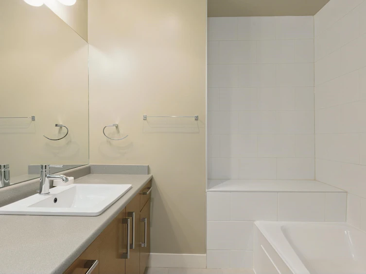 206-188 W 29th Street, North Vancouver, BC, V7N 0A2 - 21