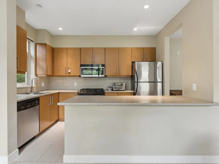 206-188 W 29th Street, North Vancouver, BC, V7N 0A2 - 16