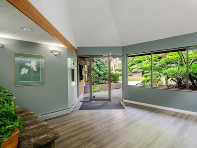 211-10626 151a Street - 3