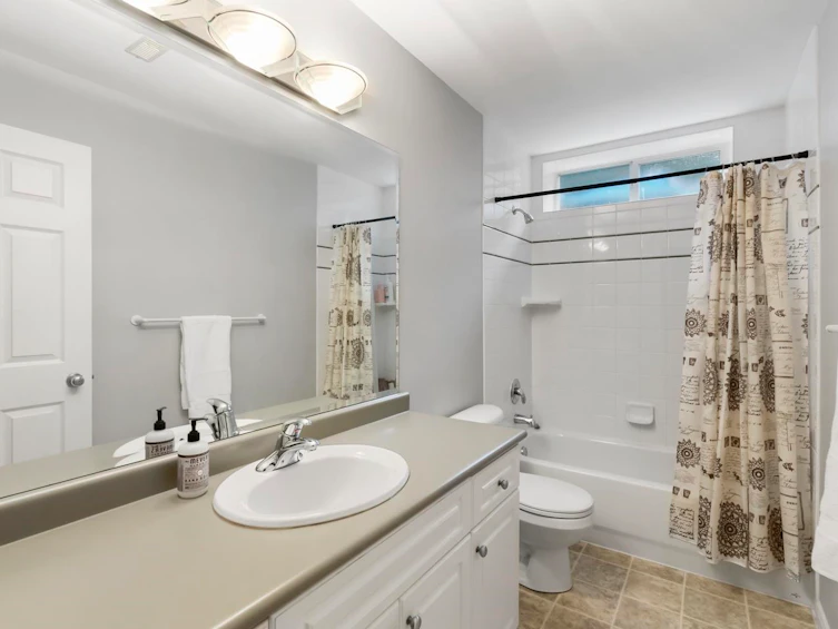 9855 182 Street, Surrey, BC, V4N 5A9 - 33