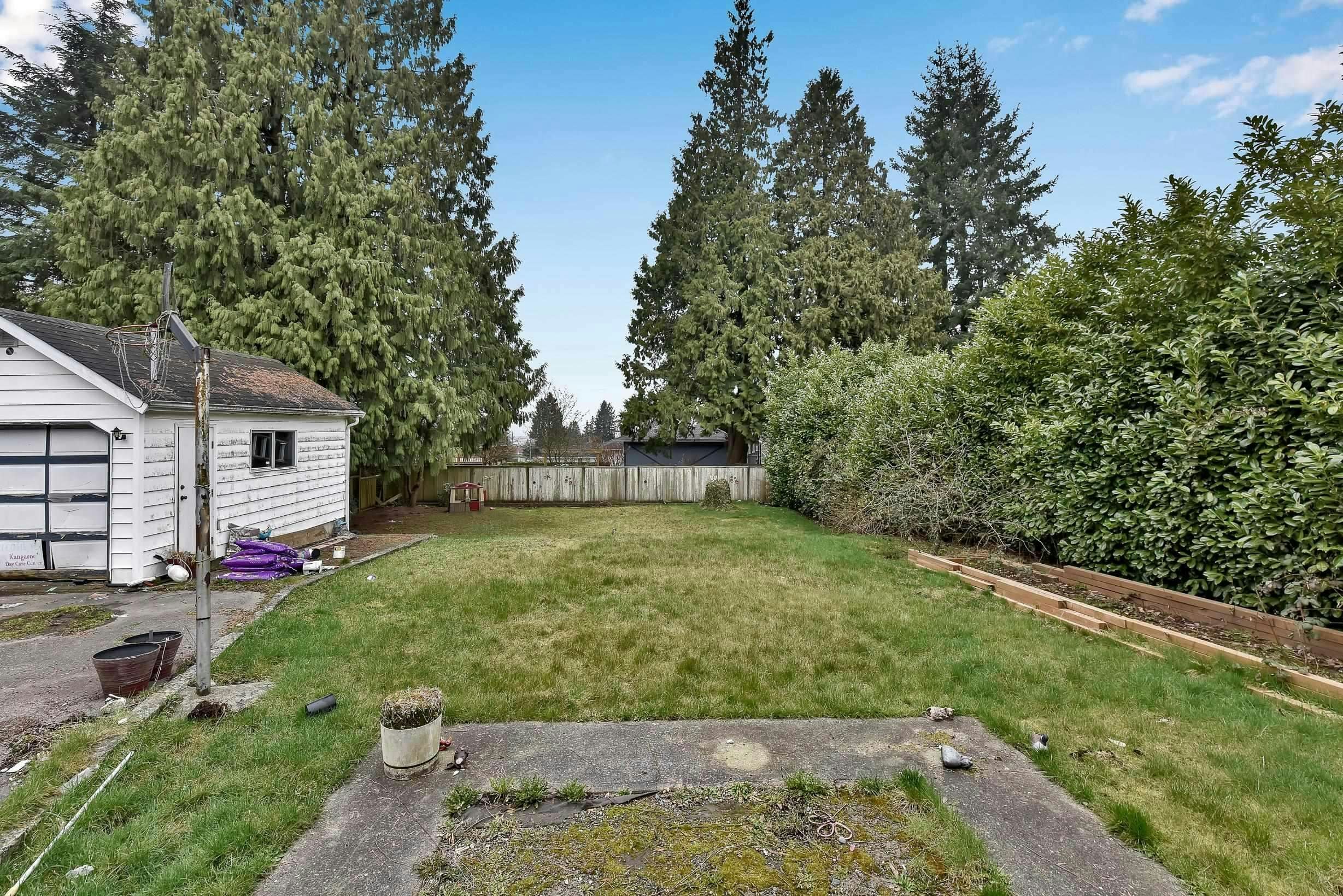 9565 116 Street - 2