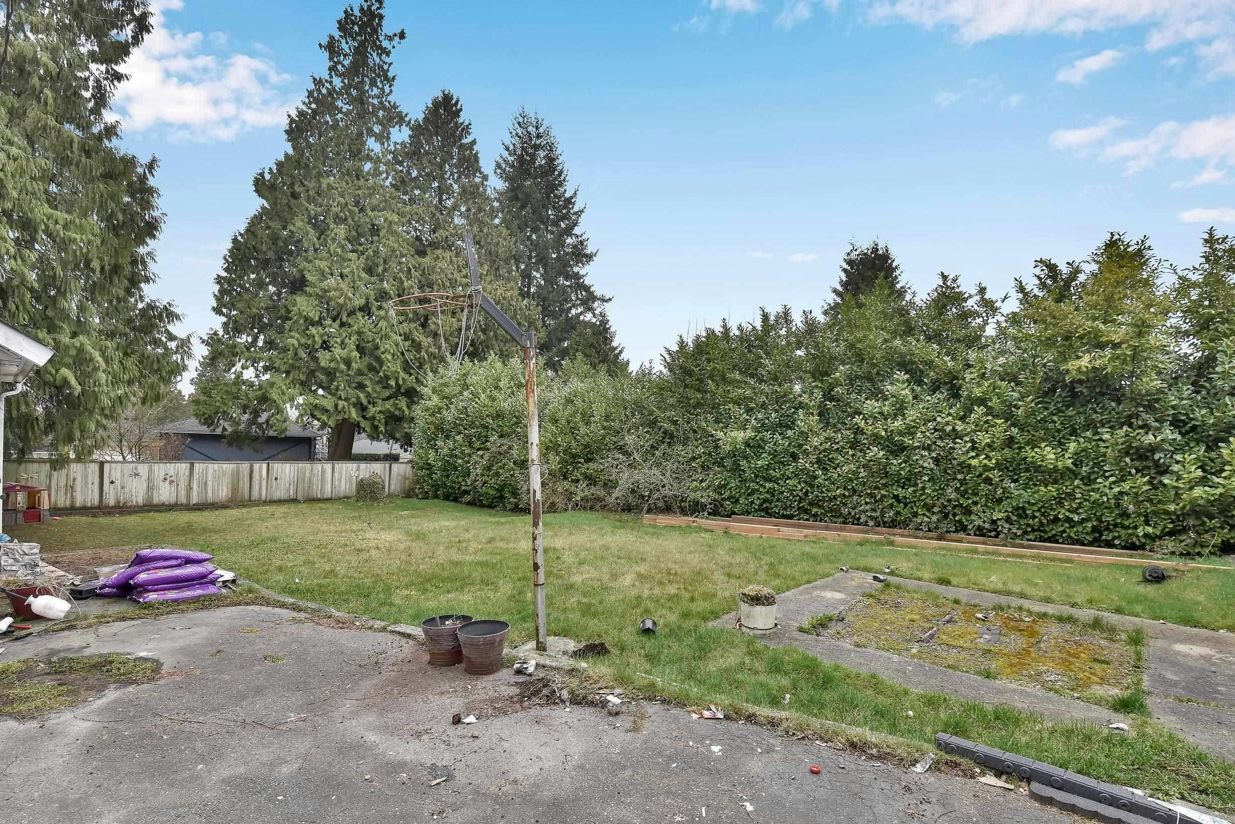9565 116 Street - 5