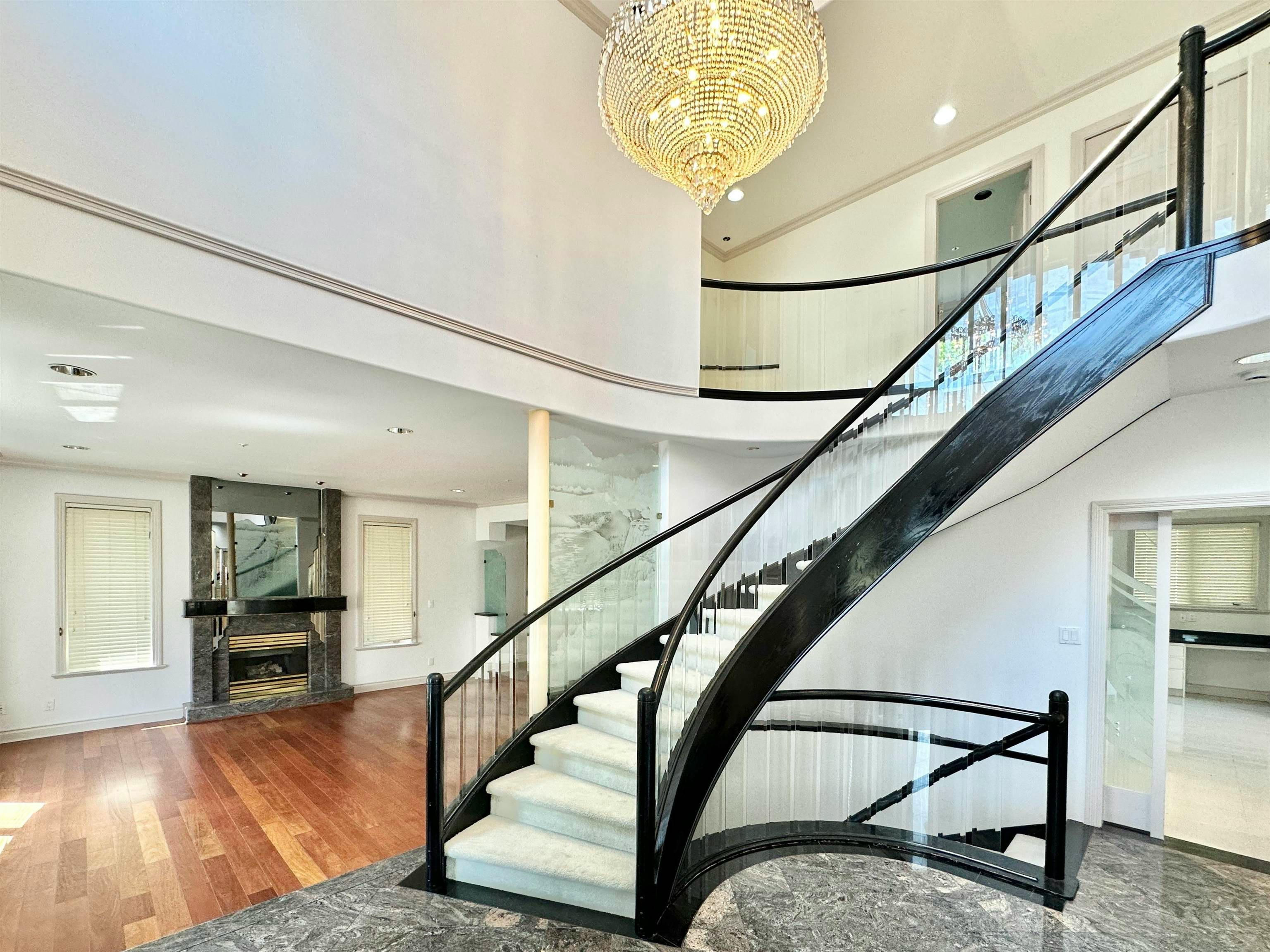 883 W 52 Avenue, Vancouver, BC, V6P 1G9