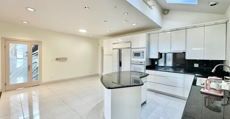 883 W 52 Avenue, Vancouver, BC, V6P 1G9 - 11