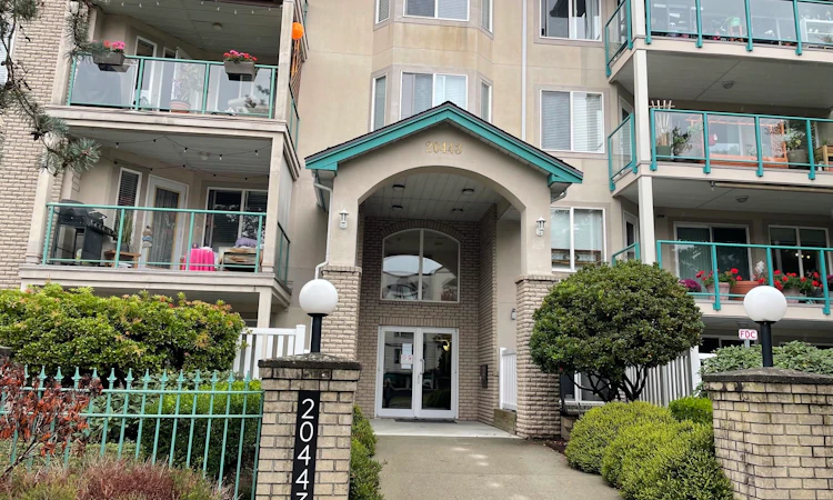 109-20443 53 Avenue