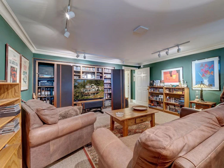 890 The Grove Road, Gambier Island, BC, V0N 1V0 - 28