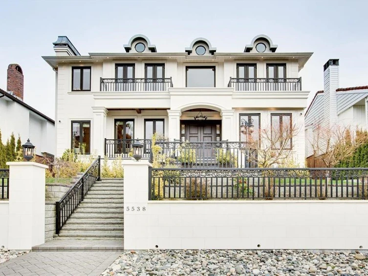 5538 Meadedale Drive, Burnaby, BC, V5B 2E8