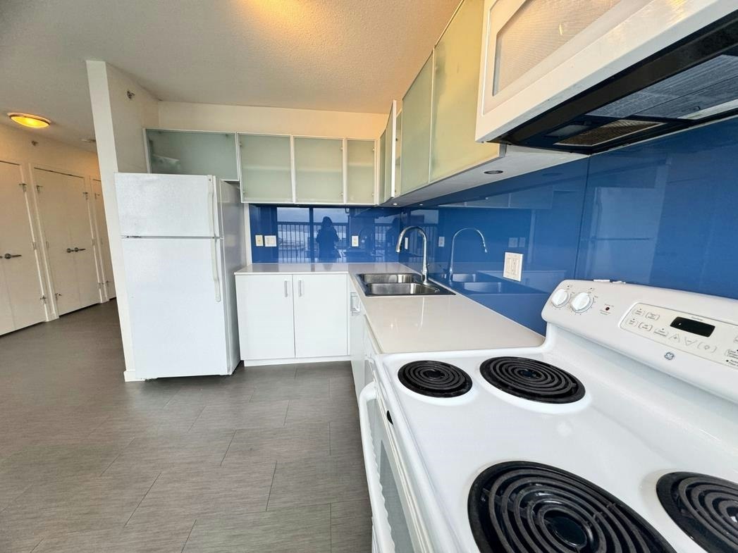 10xx-66 W Cordova Street, Vancouver, BC, V6B 0L2 - 3