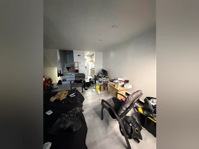 10-17700 60 Avenue - 3