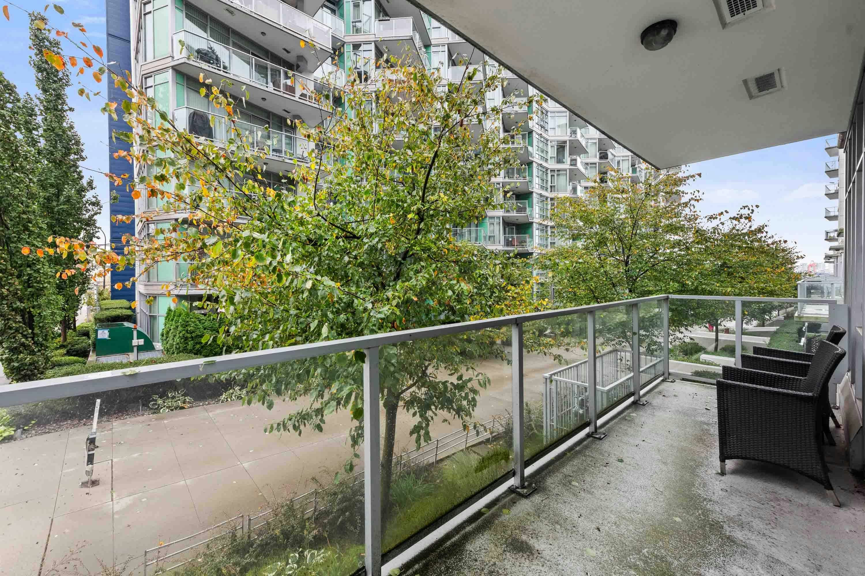 211-185 Victory Ship Way, North Vancouver, BC, V7L 0G2 - 9