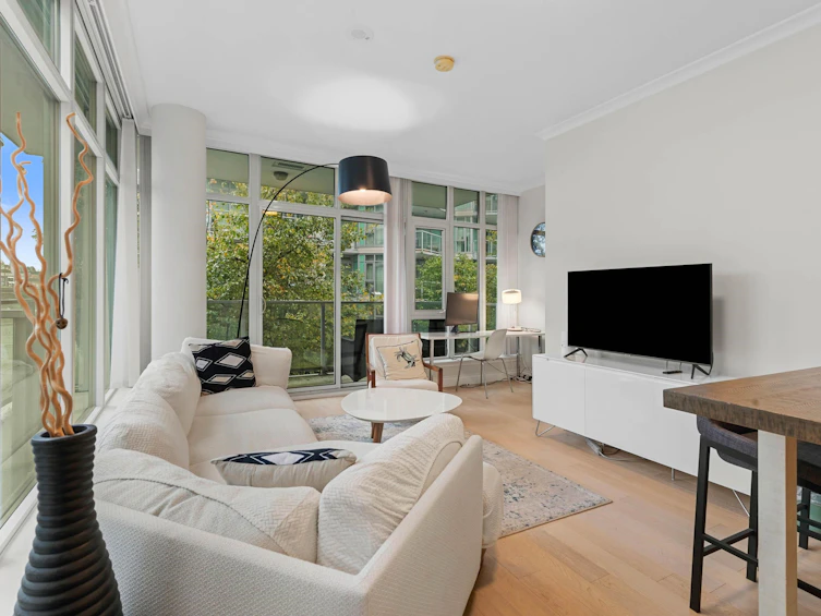 211-185 Victory Ship Way, North Vancouver, BC, V7L 0G2 - 8
