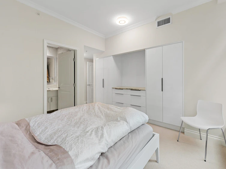 211-185 Victory Ship Way, North Vancouver, BC, V7L 0G2 - 20