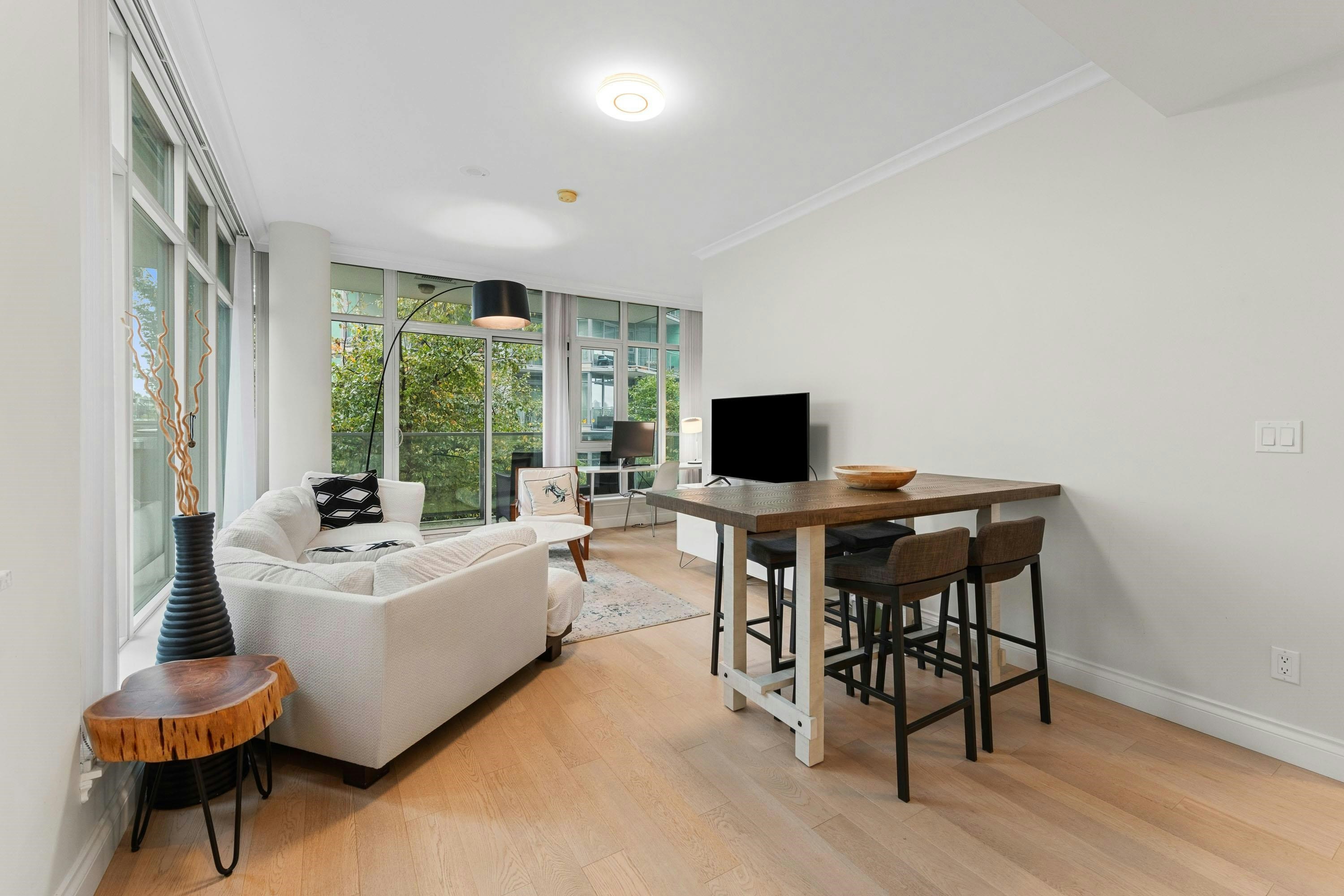 211-185 Victory Ship Way, North Vancouver, BC, V7L 0G2 - 6