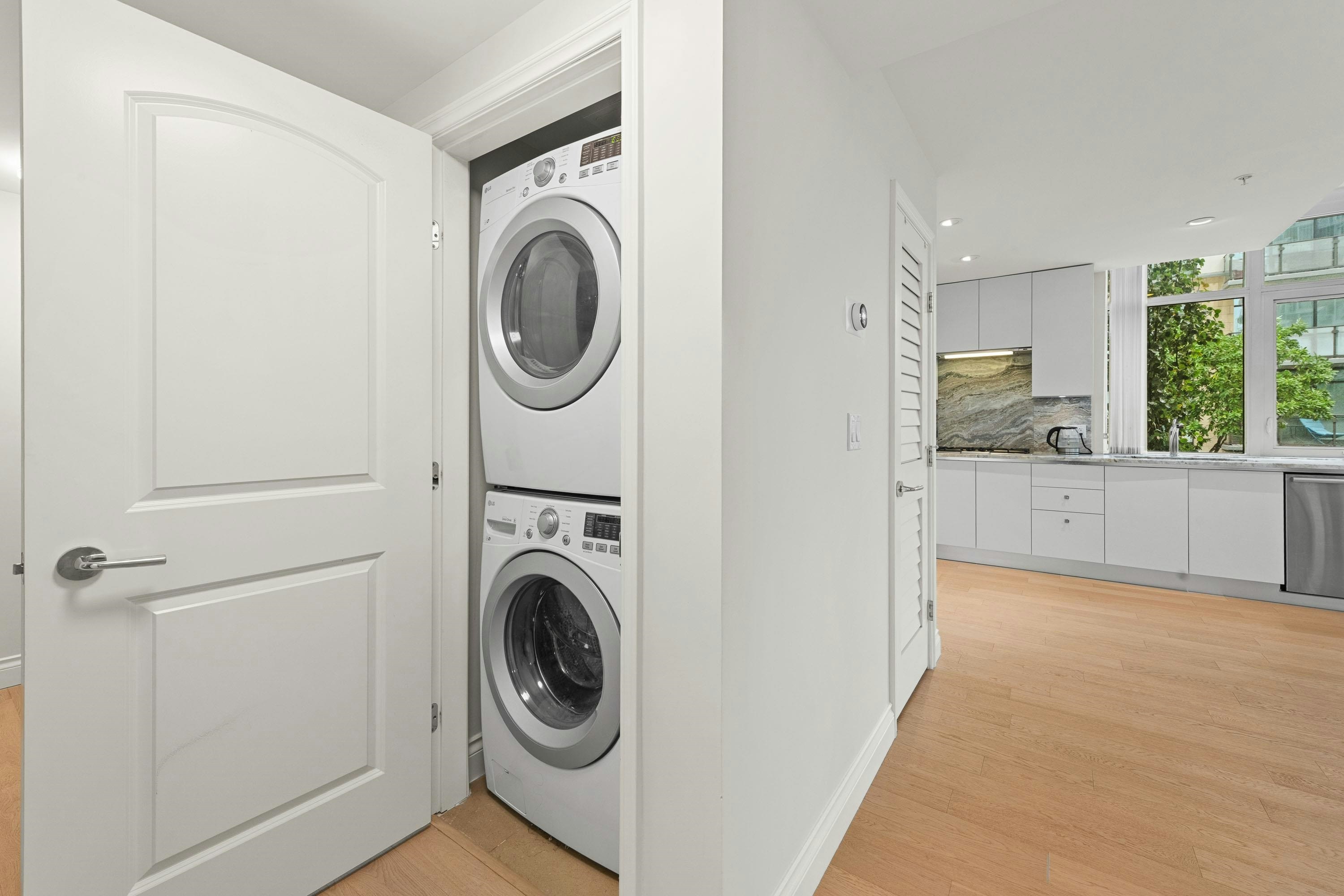 211-185 Victory Ship Way, North Vancouver, BC, V7L 0G2 - 24