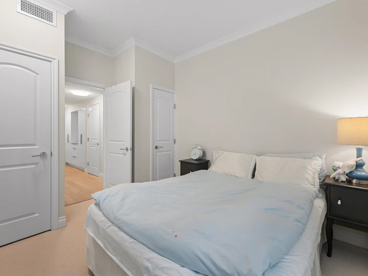 211-185 Victory Ship Way, North Vancouver, BC, V7L 0G2 - 16