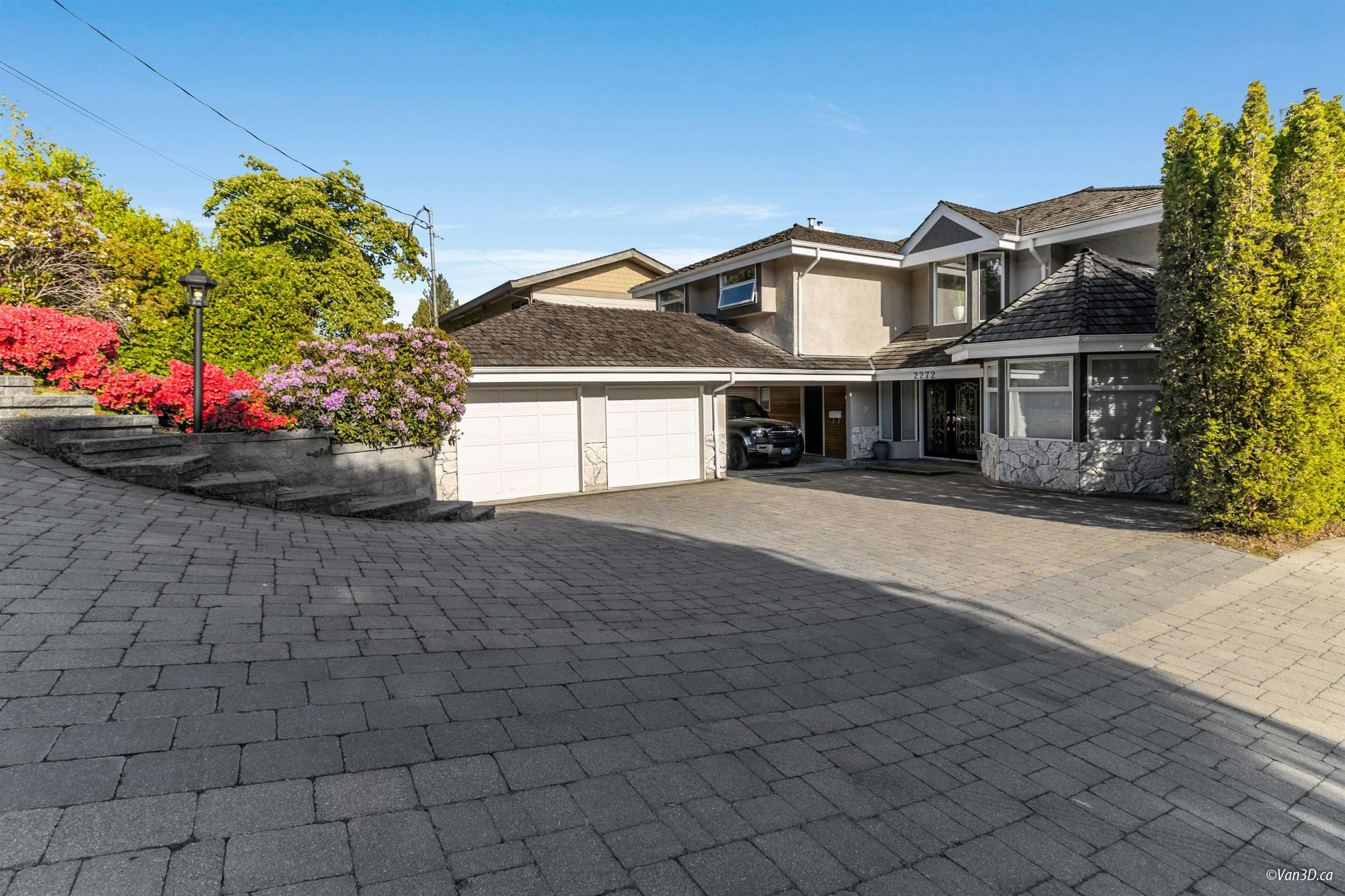 2272 Ottawa Avenue, West Vancouver, BC, V7V 2S6