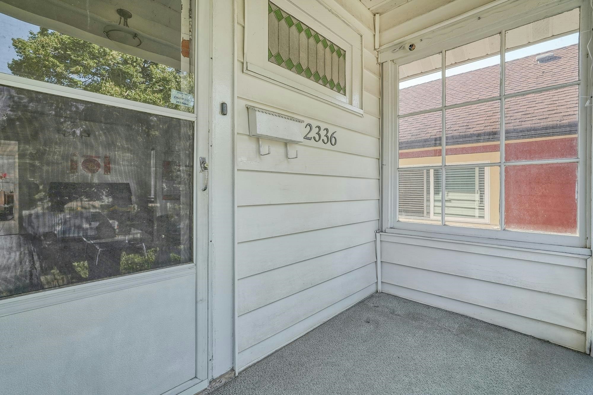 2336 45 Avenue - 5