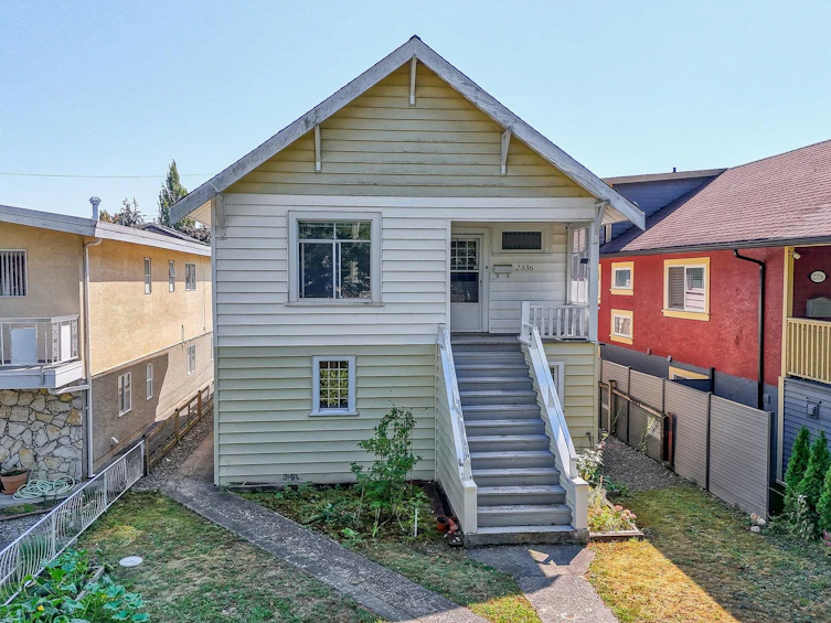 2336 45 Avenue, Vancouver, BC, V5R 3B5