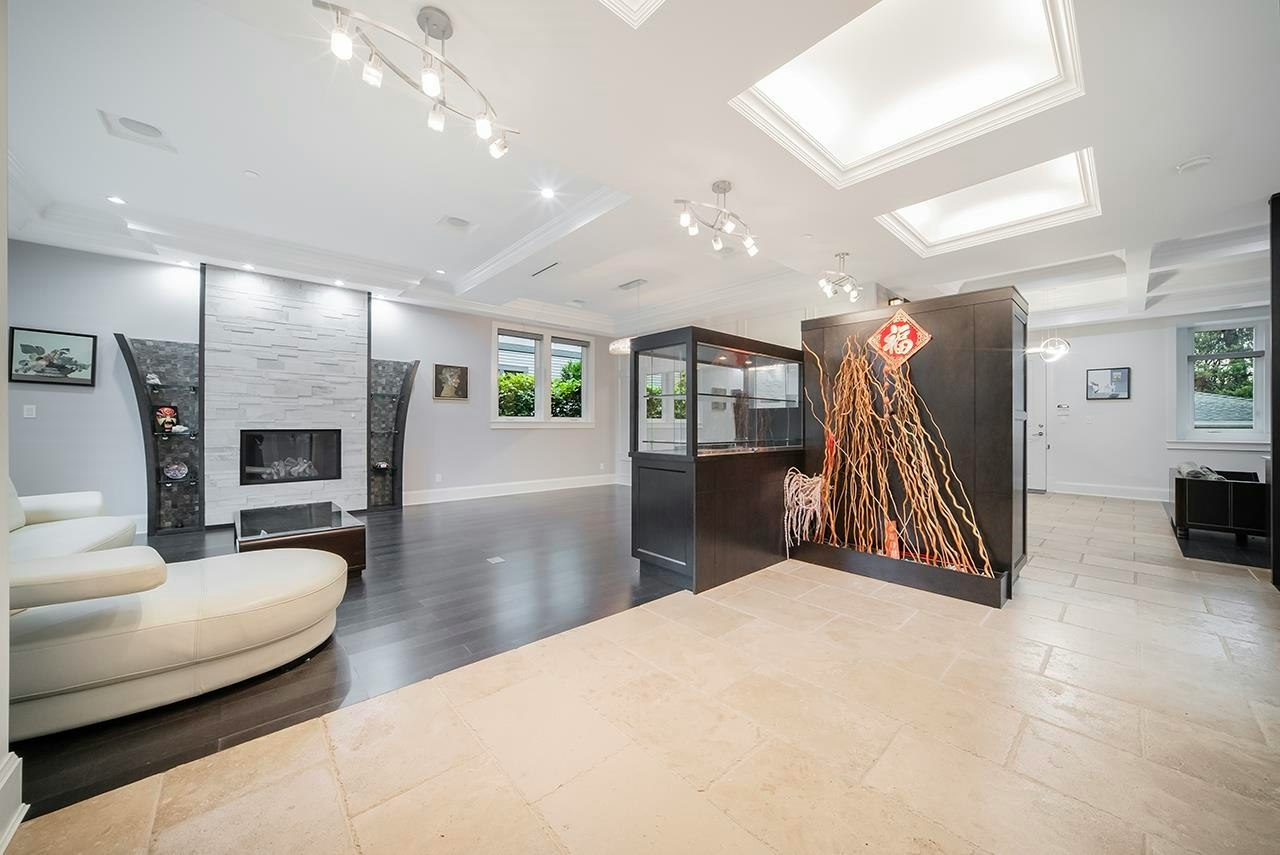 1420 W 53rd Avenue, Vancouver, BC, V6P 1L2 - 2