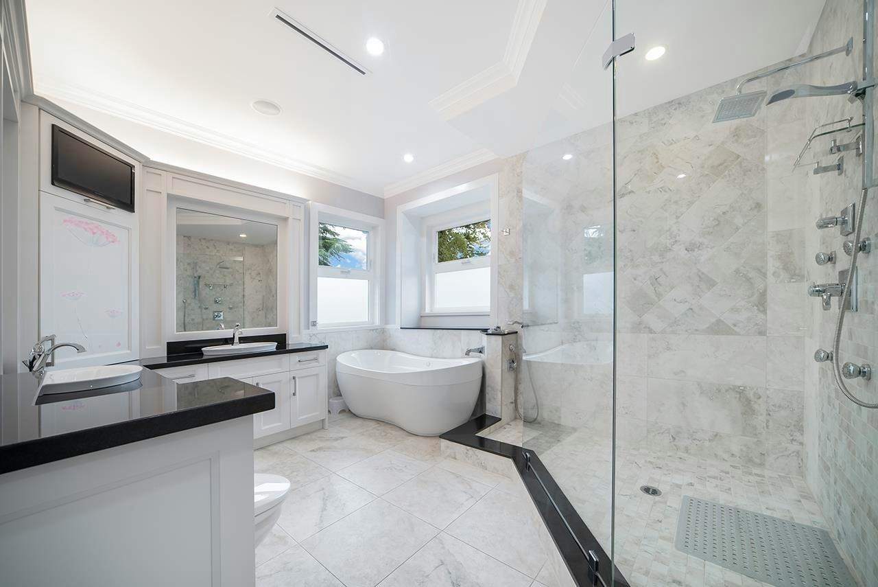1420 W 53rd Avenue, Vancouver, BC, V6P 1L2 - 15