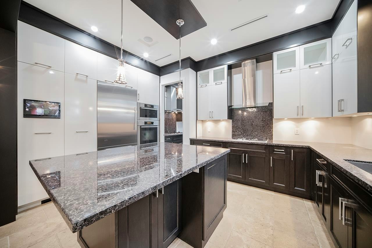 1420 W 53rd Avenue, Vancouver, BC, V6P 1L2 - 8