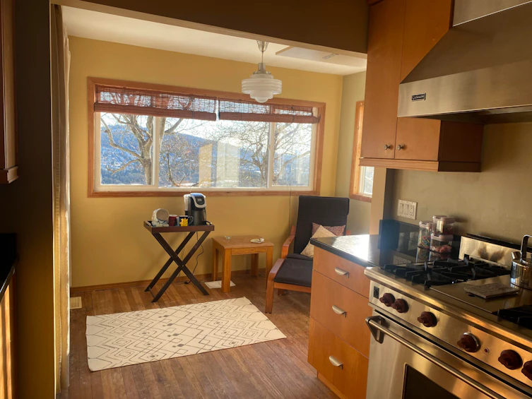 190 N Ellesmere Avenue, Burnaby, BC, V5B 1J8 - 20