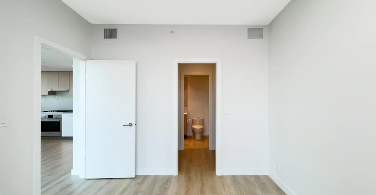 10xx-567 Clarke Road, Coquitlam, BC, V3J 0K7 - 10